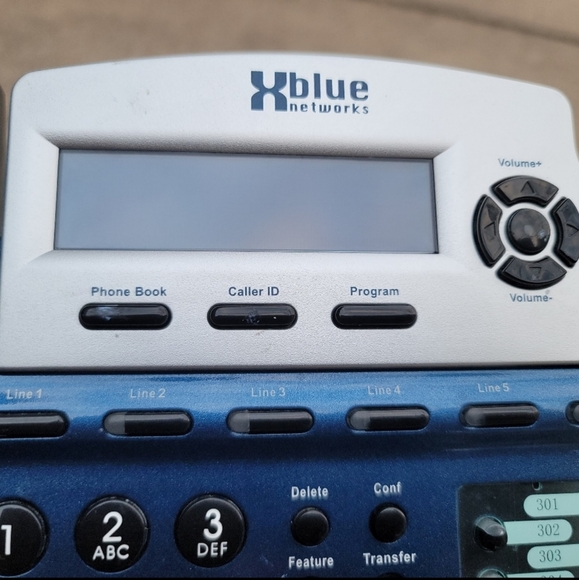 XBLUE MULTI LINE OFFICE PHONES - Picture 2 of 7